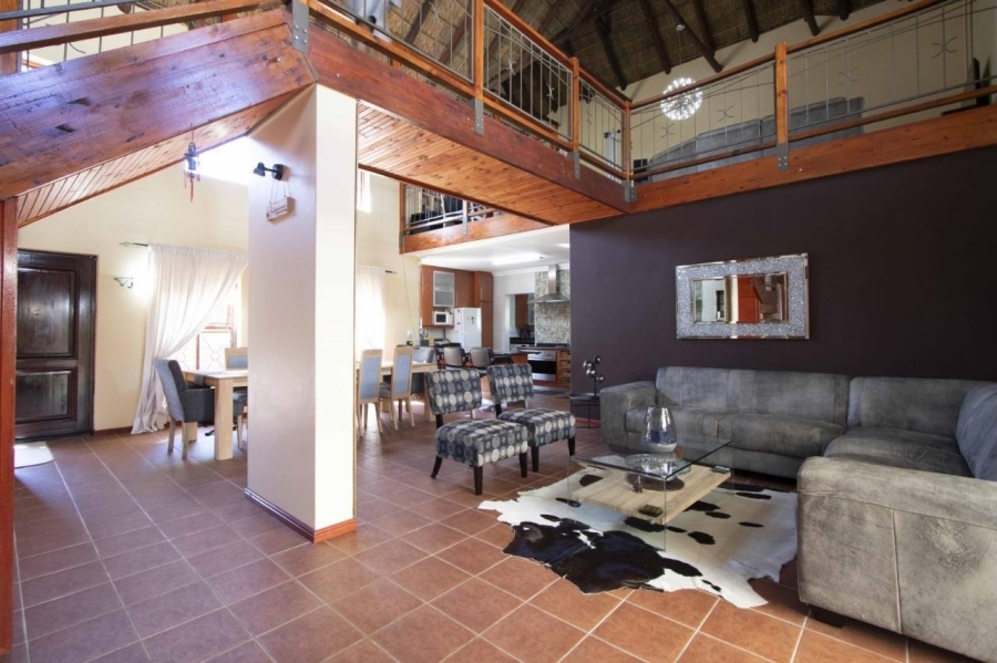 To Let 5 Bedroom Property for Rent in Parklands Western Cape